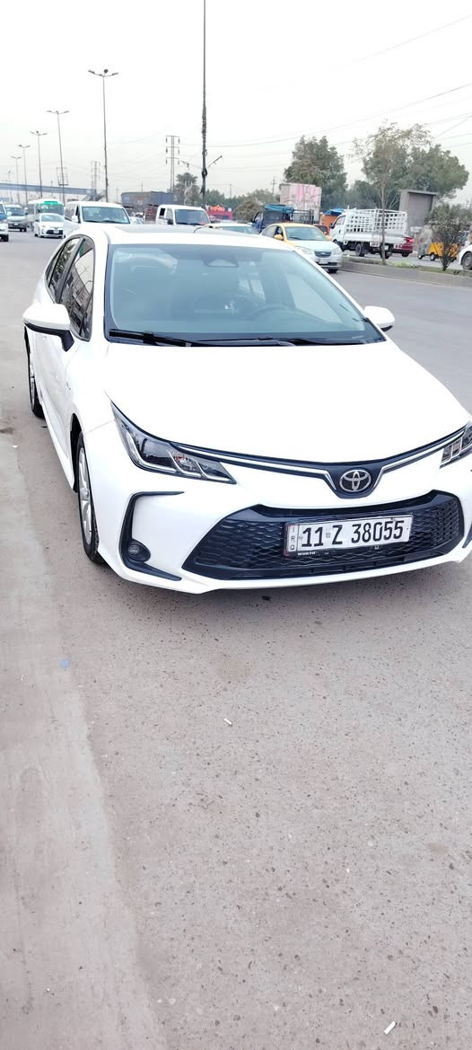 السلام عليكم
كورلا هابيرد الشكل الخليجي
مديل 2024
داخل اسود جلد
كار بلي
والمواصفات الباقيه معروفه 
ماشيه 54 الف
بيه بارد كولش قليل أثر شخطه موضح بالصوره
 باب السائق مبدل بلادي شركة نفس لون اصلي والقديم موجود بسبب طخه خفيفه بدلته
السعر 140
مكان السياره بغداد الزعفرانيه
***********
