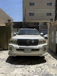 لاندكرو GXR • ٢٠١٣ • ٤٠٠٠ سي سي