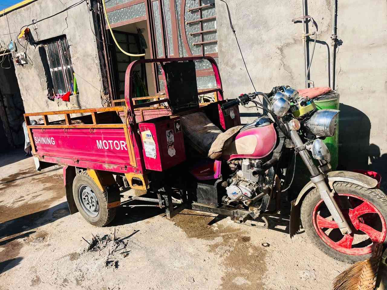 سلام عليكم ستوته للبيع أوراق كامله موديل ١٨مكينه ٢٤ ستوته كامله ***********
