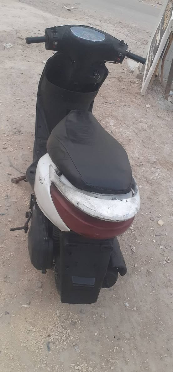 سلام وعليكم دراجه بريز سلف هندر كهرباته كله شغاله مكينه ناعمه شلع معدل دراجه كله بلاديه أوراقه كامله مكاني غزاليه سعر ٣٠٠ قفل شراي يخابره  ***********
