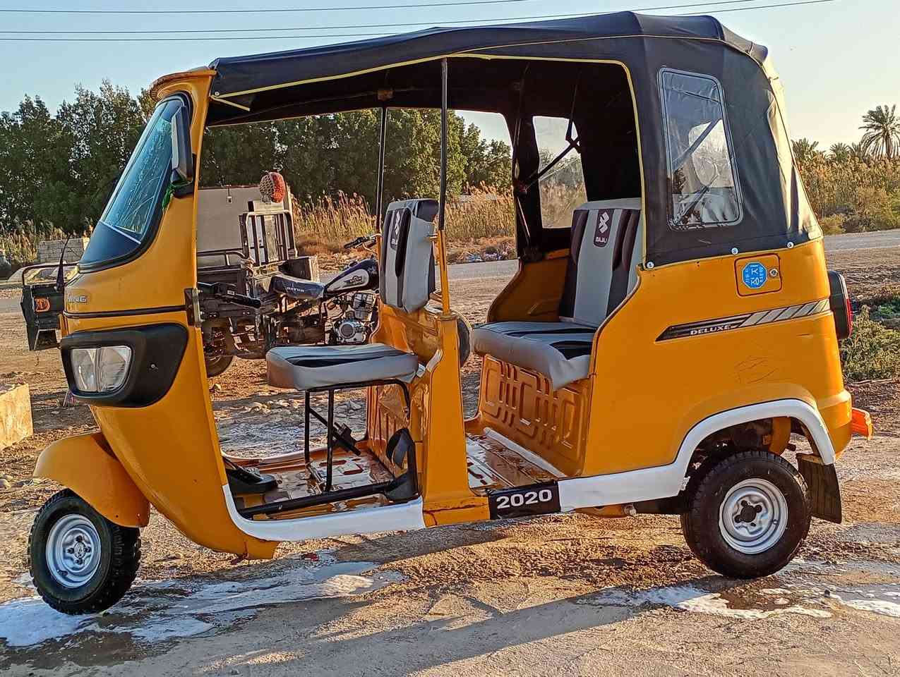 تكتك للبيع مديل 2020 بشهر 12 وراق اصوليه مفحوصه وجاهز للترقيم تكتك جاهزه من كلشي ومكفوله من الضربه مكينه21 خير من الله كهرباهيات كله شغاله جادر جديد سكنات جديده صدر جديد مكاني كوت قضاء الحي سعره (4700)وبيه مجال 
*********** واتساب متواجد
