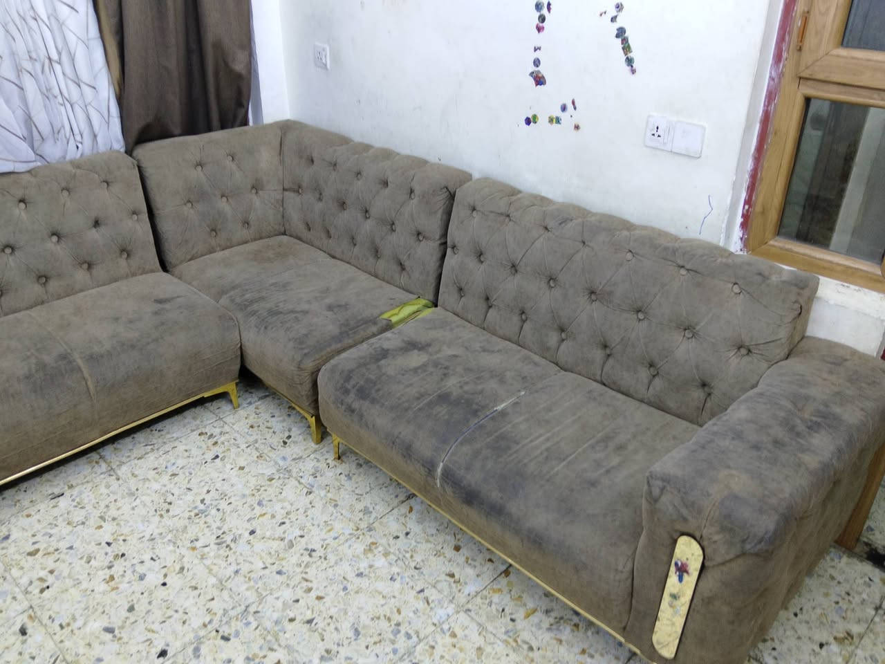 85الف مكاني سبع ابكار قرب جوهره لبنان..***********

