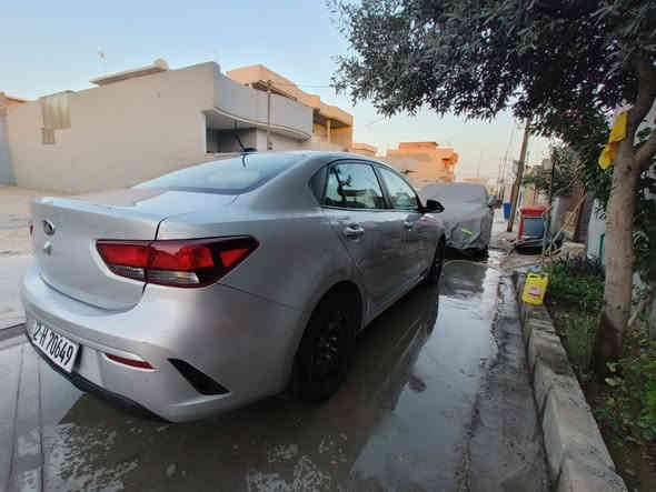 Kia rio 2021
وارد امريكي الضرر جاملغ خلفي فقط 
للتواصل ***********
