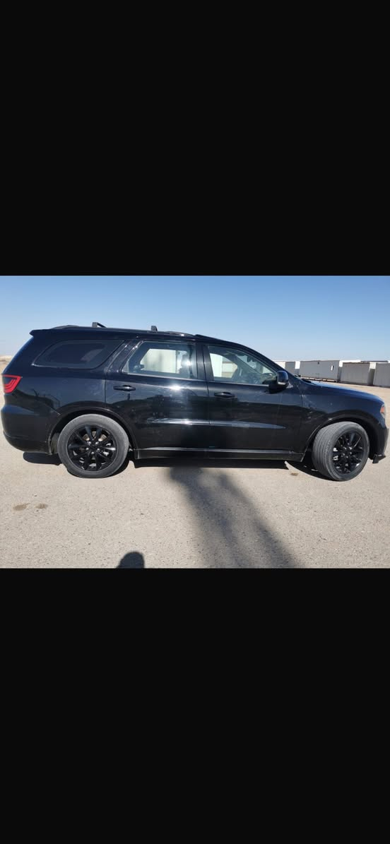 دورنكو 2017وارد امريكي 1/1فول مواصفات حادثهة بسيط كلش لالغود ولاشواصي جاملغ وبنيد فقط ولباقي مكفول رقم اربيل باسمي  تريد تحويل تريد وكاله سياره جاهزه ع اخر حبايه كل نقص مابيهة مكانهة البصره سعرها200وبيهة مجال للشراي رقم التلفون***********
