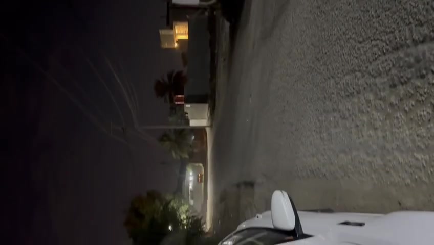 بيت مميز وسعر جدا مناسب 
دار للبيع المساحه ٢٥٠ متر  واقع حال 
طابو زراعي سند ٢٥
يحتوي الدار على غرفتين نوم واستقبال ومطبخ وهول وصحيات
بناء حديث درجه اولى بمعنى الكلمه 
العنوان حله ورديه داخل قرب مدرسة مالك الاشتر ومرقد سيد موسى التبليط للباب ويبعد عن موقف الكيات ٥٠ متر  
للإستفسار مراسلة الصفحه او وتساب او الاتصال على الأرقام التاليه 
***********

***********
