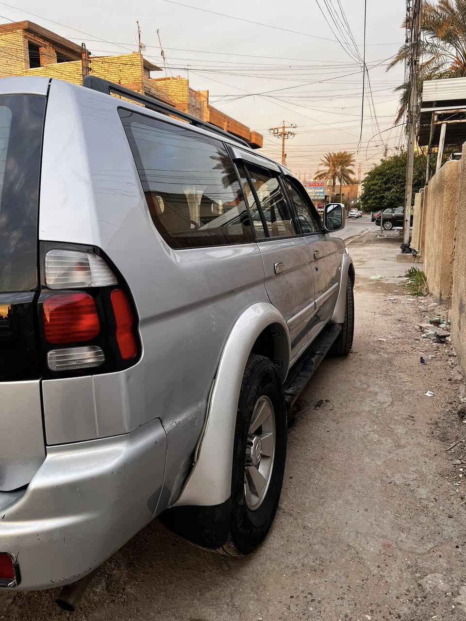 ناتيفيا 2006
محرك مجفت درجة اولى محرك 3000 
كير كفالة تخم تاير جديد 
دوشمة جديدة بطارية جديدة
كفالة عامة من الصبغ عدى البارد قليل 
رقم بغداد دولي تحويل ثاني يوم 
المكان :بغداد الكرخ البياع/واسط الصويرة 
السعر 92$ قابل للتفاوض 
للاستفسار:***********
***********
