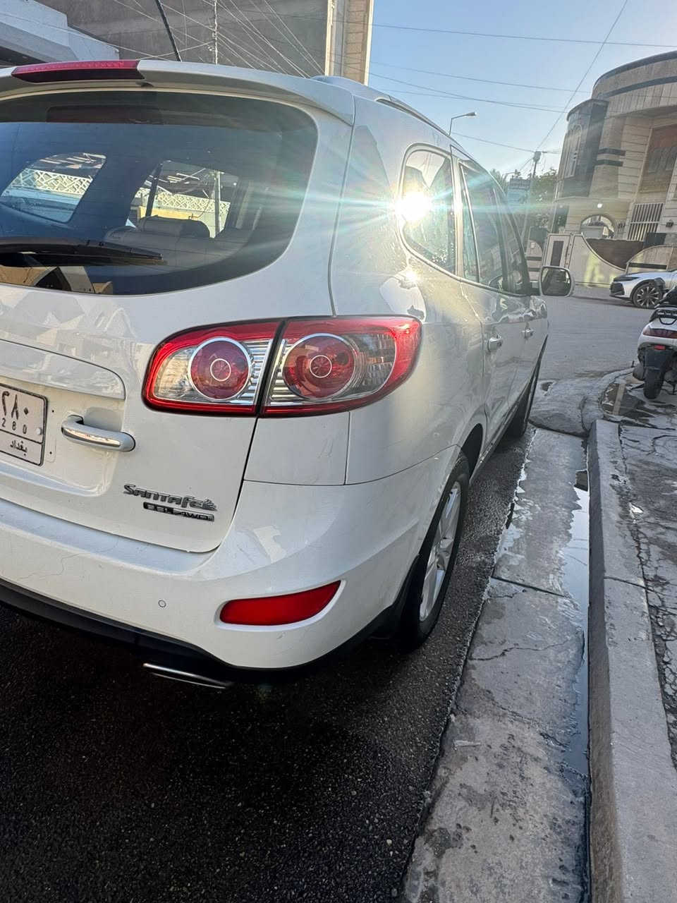 السلام عليكم
عندي سنتافيا ٢٠١١ سيارة فول مواصفات 
سيارة سلايد بصمة كشن كهرباء فور ويل 
- ستة سلندر ٣٥٠٠ محرك 
- ⁠ماشية ١٤٠ الف 
للاستفسار الاتصال على الرقم *********** 
العنوان / زيونة السعر 150
