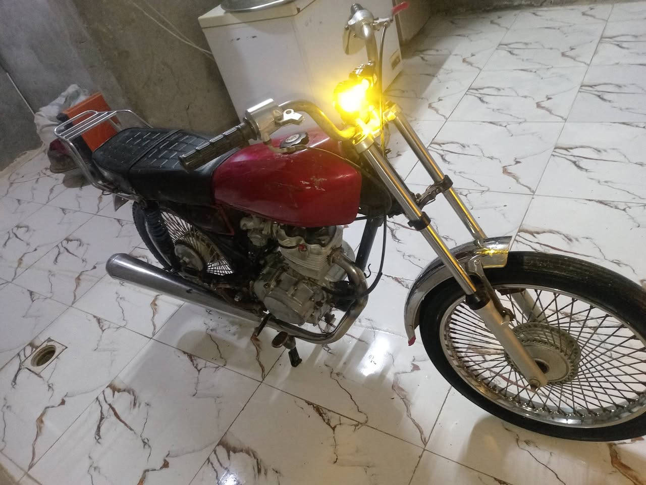 سلام عليكم دراجه للبيع كلك كلك كلك دراجه نضيفه سعر 250 مكاني شطره الحولي ***********
