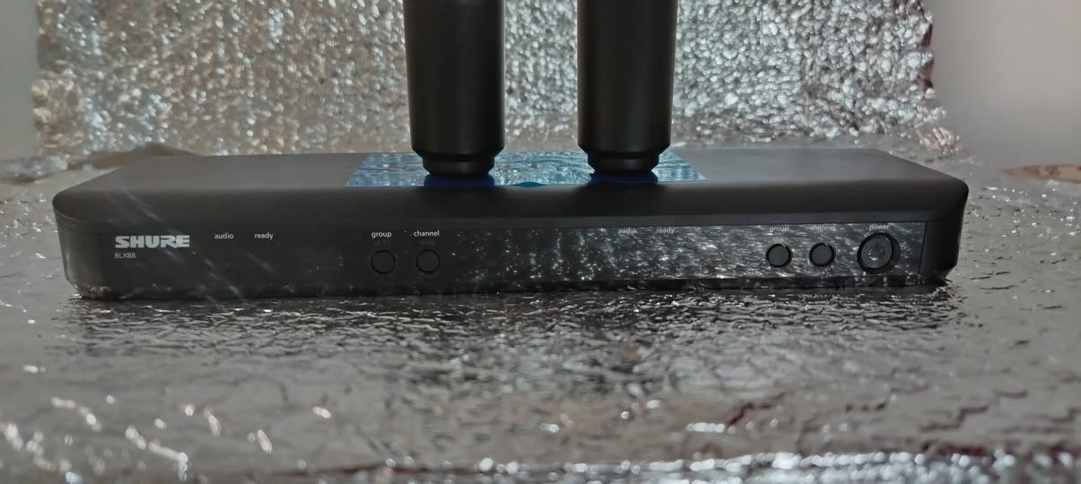 السلام عليكم ورحمة الله وبركاته خدام الحسين مايكات لاسلكي باله جديد بكارتونته وجيسه مامستعملات من شركة شور المكسيكيه شرط اصلي PLX2 دبل يده صوت ونقاوه ودفع كلش راقي بمعنى الكلمه اي استفسار هذه رقمي *********** اخوكم ملا عصام الكربلائي
