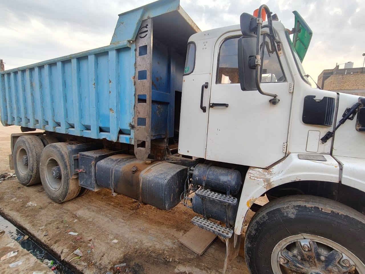 فالفو موديل« ٨٩»الرقم. ***********
***********
