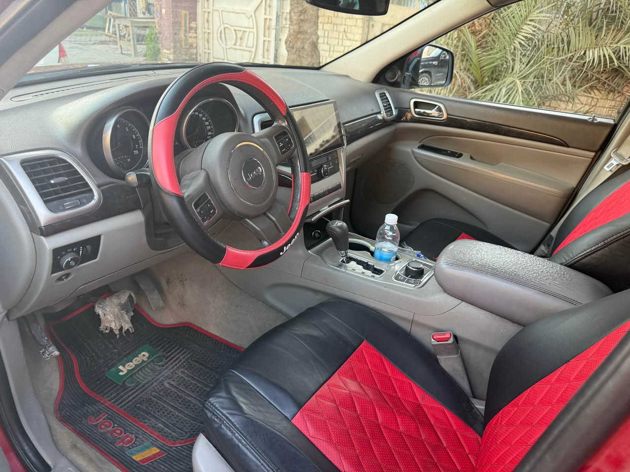 جيب خليجي ٢٠١٢
فول مواصفات
بصمه جلد 
كشن كهرباء
فتحة سقف
فور ويل 
بيها صبغ جاملغ او بنيد بدون فتح
السعر المطلوب 148$ 
للاتصال*********** بغداد, العراق
