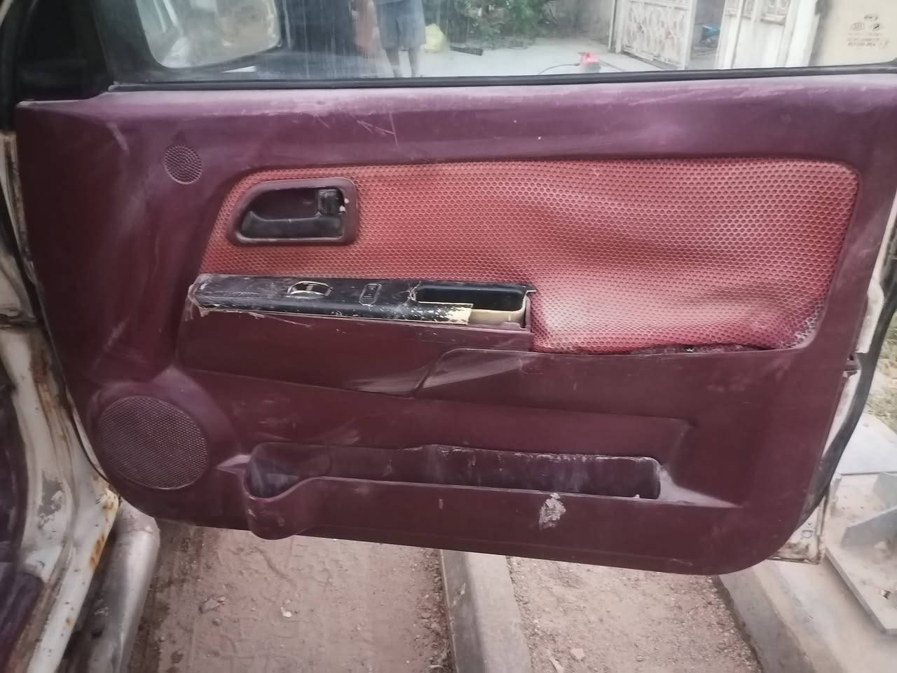 كنو للبيع ٢٠١٢ محرك وكير حدادية جاهزة رقم انكليزي مدادو مشروط للبيع السعر ٣٠ ورقة ناصرية اني ***********
