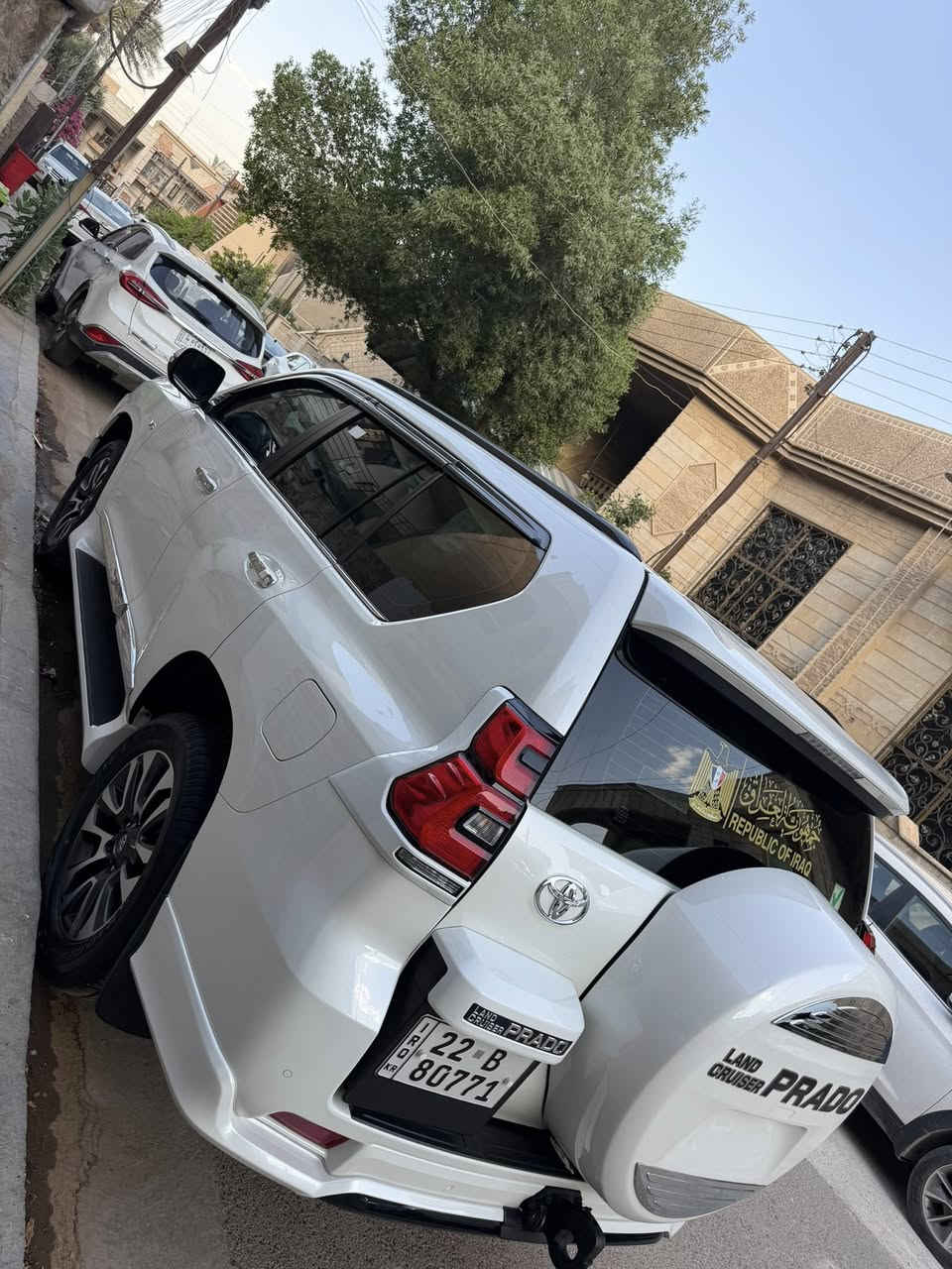 السلام عليكم تيوتا برادو موديل 2023 Vx ضمان شركة ساز محرك 6 سلندر 4000 وسياره مكفولة كفالة عامة من كولشي على وضعية شركة ماشية 49 سياره تخم تاير جديد معتني بيها بشكل وسياره رقم اربيل وباسمي هزة جديدة وكتاب تضليل جديد مصارله 10 ايام ويا سيارة مواصفات سياره 
تبريد كشن وكشنات جلد كراسي كهرباء كاميرا وحدة و7 راكب تبريد 3 قطع + بصمات اثنين وياها وبعد بيها مواصفات هواية 

المكان / السيدية
السعر / 463$
وهذا رقمي ‭0790 129 1286‬
