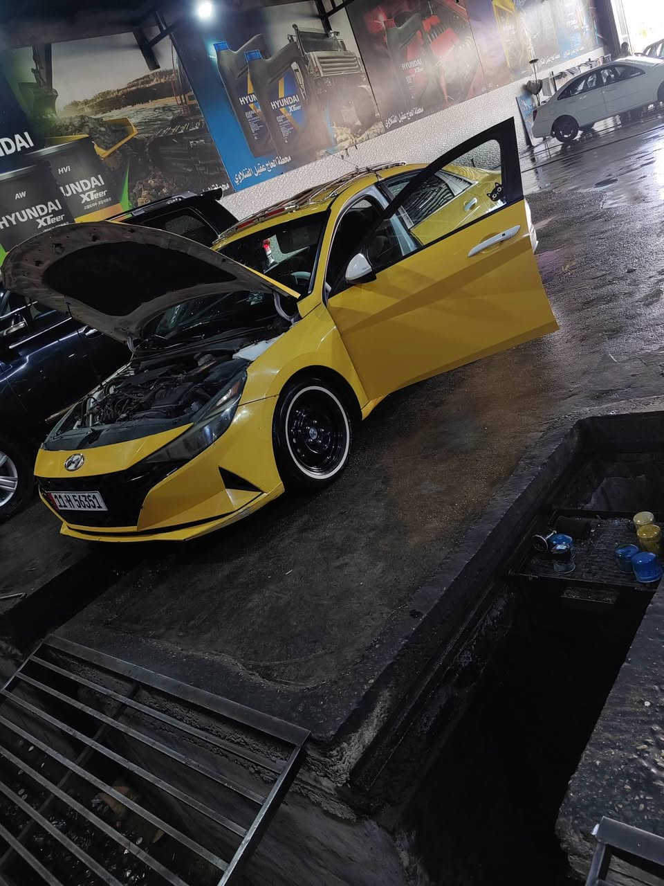 السلام عليكم عمي النتره للبيع موديل 2021 السياره بيه بس خشم البنيد مصلح ضربت امريكه والباقي مكفول السياره فول عده الفتحه كير مكينه مكفولات بصمه تشغل عن بعد ماشيه 145 رقم بغداد بسمي مداور ثاني يوم منضومه غاز سياره جاهزه كبل للشارع
مكانه كربلاء طويريج 
اتصال ***********
