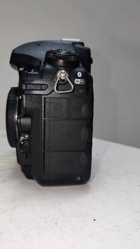 نيمون D850 • نظافة ٩٥٪ • شاحن جنطة حزام