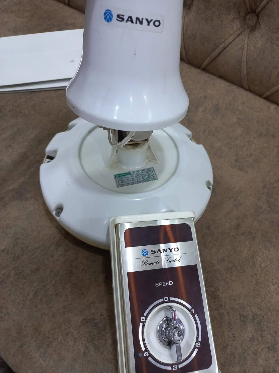 مروحه سانيو اليابانيه استيراد المنشأه العامه نضافه عاليه جدا وضع شركه للإستفسار خاص


**إذا كنت صاحب هذا الإعلان وتريد حذفه لأي سبب، رجاءا أرسل رسالة إلى الدعم الفني**