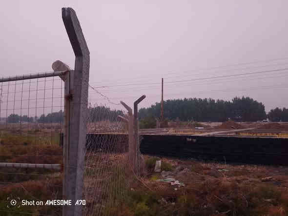 السلام عليكم عندي قطعه ارض للبيع المساحه الكليه 100 متر طابو زراعي سند 25 تحويل مباشر باسم المشتري متوفره كل الخدمات بيها ورديه سيف سعد حي ابو طالب السعر قفلها من الاخير 10 الاستفسار مراجعه مكتب العقارات الحسام اتصل على رقم الهاتف ***********+***********+اخوكم ابو مومل
