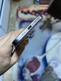 اي فون 16 برو ماكس لون ذهبي نظافة 100/100 استعمال خمسة اشهر بطارية 100...