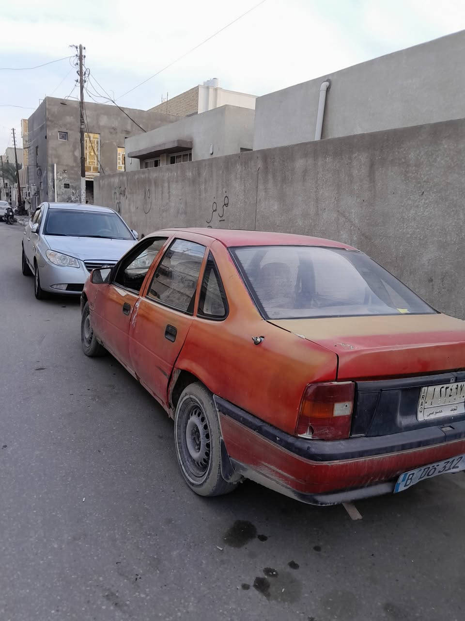 اوبل فكترا للبيع رقم نجف موديل 1993مامت واصل وي راعيه بس اطيك رقم الولد اليندل راعيه محرك كير خير من الله بس بيه دخانه سوده كهربائيات كله شغاله حداديه وتواير نص عمر السعر 20وبيه مجال مكاني ناصريه ***********
