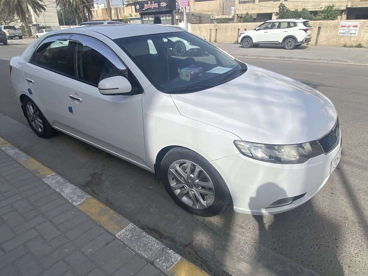 سيراتو ٢٠١١ خليجي الداخل لونين اسود ماروني كير ٦ نمر عادي اوتو ويل كب مري شفط رقم سليمانيه جديد سنويه الى ٢٠٢٧ تنتهي السيارة بأسم مره تريد وكاله تريد تحويل السونار مرفق غير متواجد على الفيس / ***********
