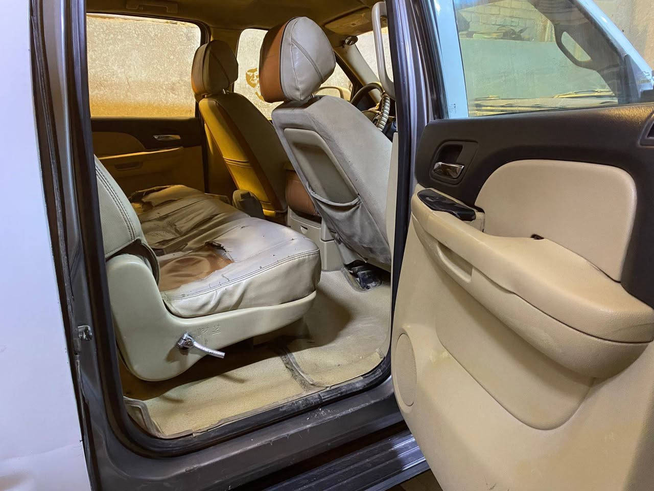 السلام عليكم
يوكن شوفر ليت
موديل 2008 خليجي رقم بصره تحويل مباشر مصفره هيئه وضريبه كفاله من الضربه والكص ونقل الجثه جاهره من تبريد وتدفئه ومكينه جديده 5300 كير 700

مكان السياره بل كوت 

السعر 135  للاستفسار *********** /***********  غير متواجد عل الفيس
