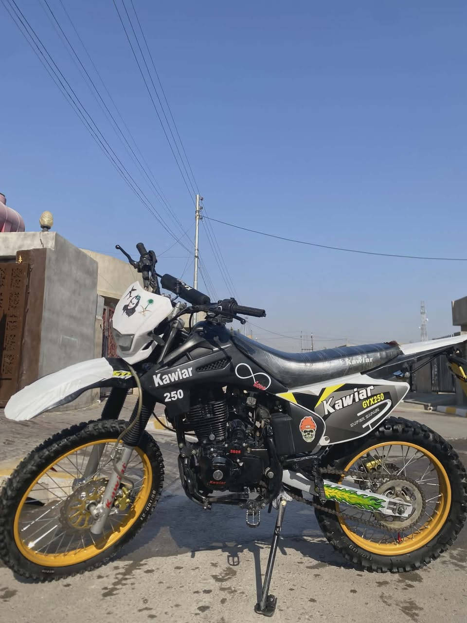 السلام وعليكم
ماطور للبيع قفاز كاويار 25

***********
