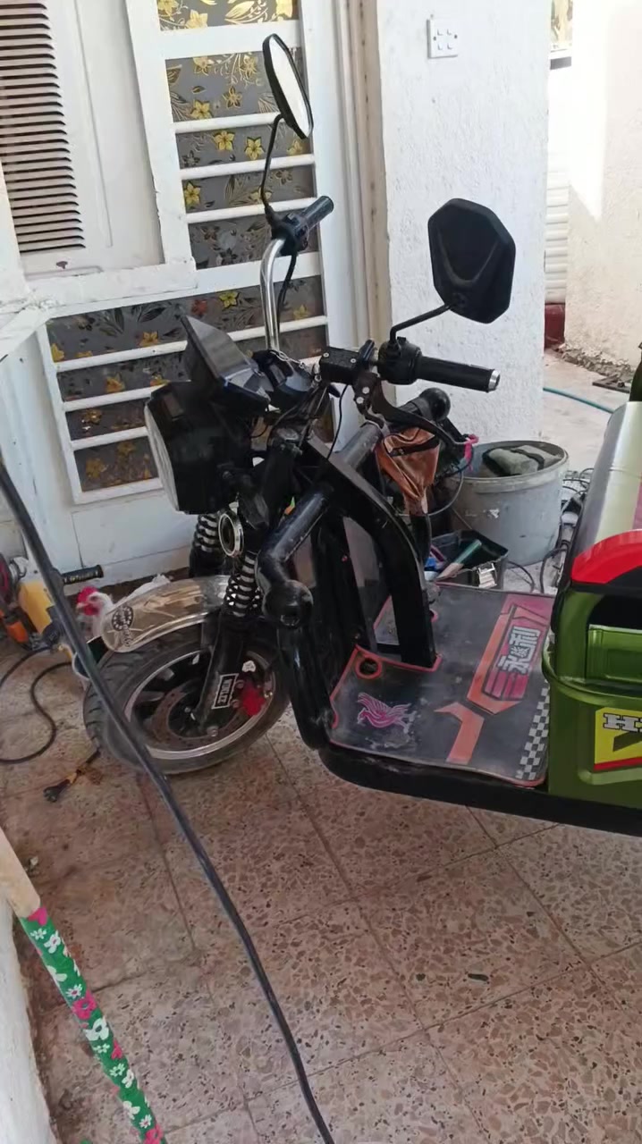 السلام عليكم ستوته شحن موديل 25 للبيع السعر مليون و100وبيهه مجال مكاني ديالى الوجيهيه ***********
