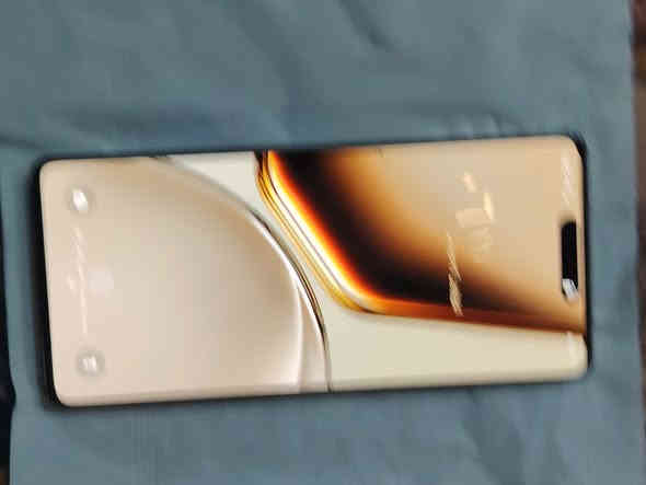 السلام عليكم موبايل نوت40 انفنكس للبيع كامل ملحقاة السعر 120 وبي مجال شراي اتصل *********** او تدخل خاص مكاني بعقوبة مدرسة الامين
