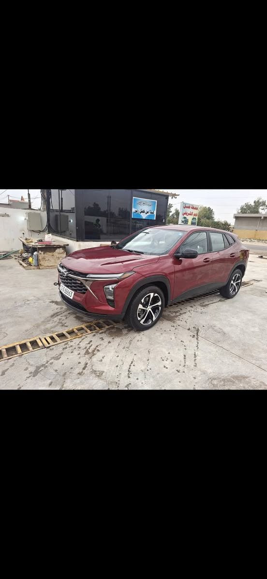 سلام عليكم للبيع او مراوس بسيارة أقل بحدود ٧٠_٨٠ ورقة
شوفرليت تراكس موديل ٢٤ سيارة نظيفة جدا مرقم بغداد مابيها اي نقص ، فئة ار اس فتحة رادار تحديد مسار باقي مواصفات معروفة حادثها بنيد تبديل اجت بدون جاماغلات يعني ٣ قطع بيها 
ماشية ١٥ ميل 
سعرها ١٤٠ للاتصال ***********
