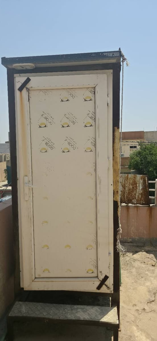لبيع درج خارجي +15 باب حديد+ابواب بلاستك ***********
