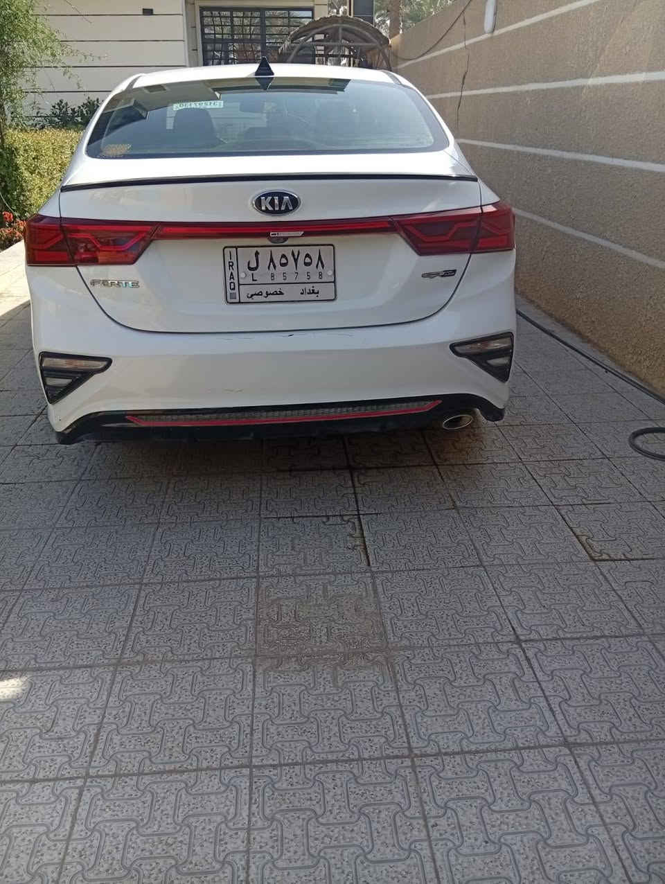 السلام عليكم فورتي ٢١ فول القول عدا الفتحه فقط
فول لاخير
السياره خير من الله
موصفات معروفه جي ني لاين
كير مكينه تبريد لوك وشرط
تحويل مباشر
السياره مال جناي 
مال بيت استخدام شخصي
بيه قطعتين بنيد جاملع وصور الضرر بل منشور
 سعر ١٤٠ وبيه مجال
هذه رقم صاحبه
*********** خابرو صاحبه 
اخون اني مكلف بل نشر
