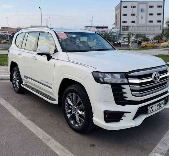 تيوتا لاندكروز موديل 2024 شركه ساز ام ضمان بعده بل ضمان المتدد اصل
ماشيه 32 الف  
رقم أربيل  
الموصفات لمتدد اصل 
أربع كامرات 
فول 
كفالة السعر 725 بيه مجال 
تنفس طبيعي 
مكان سياره بصره لاستفسار ***********
