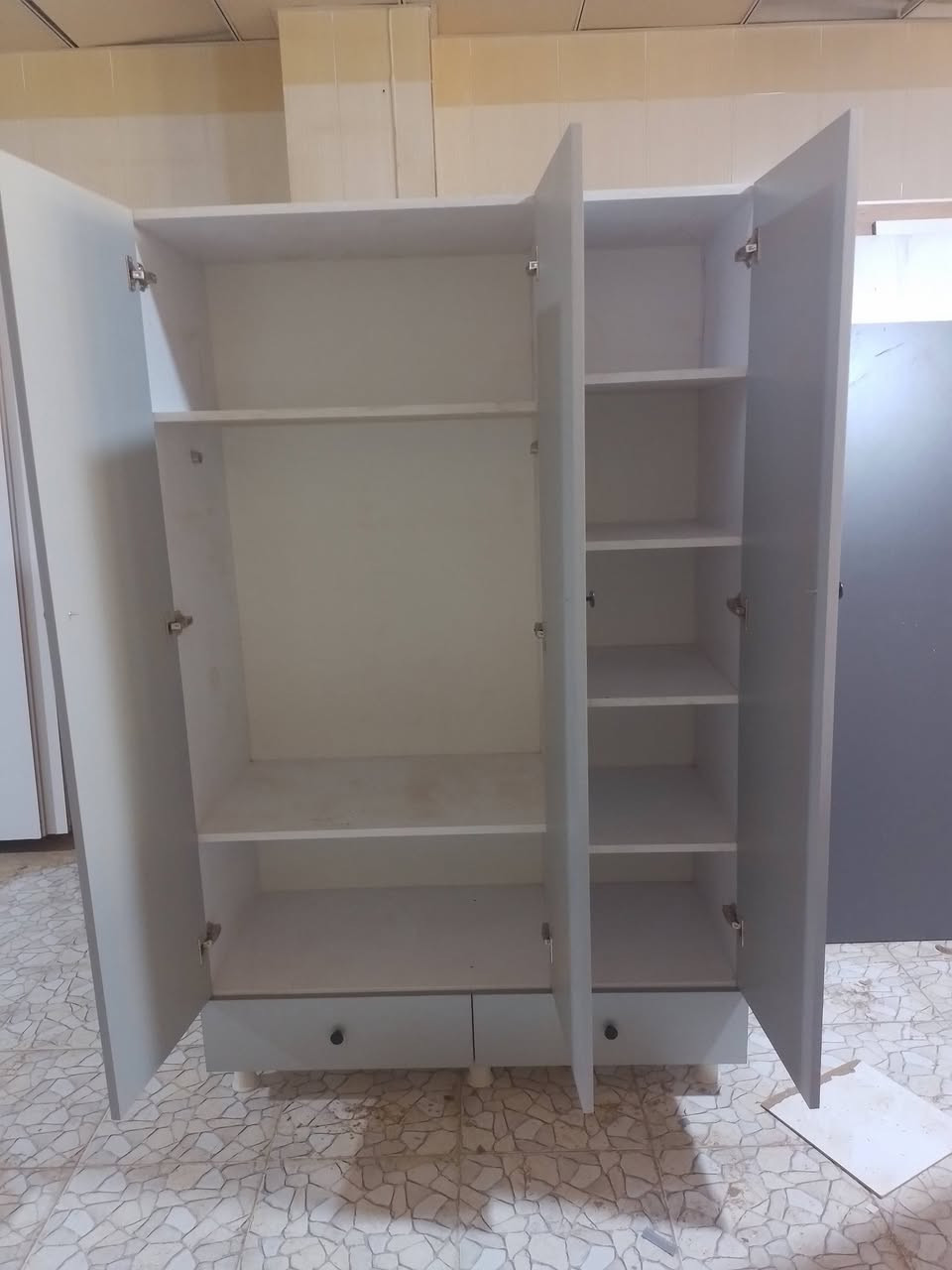 ئەشیای ماڵەکەتان چیتان ویست 
تەنیا پەیوەندیمان پێوە بکە 

بەمەوادی
mdf 
بەنرخێکی زۆر گونجاو
تەنیا داوای بکەو 
بەکاتێکی زۆر کەم 
بۆت دروست ئەکەین


**إذا كنت صاحب هذا الإعلان وتريد حذفه لأي سبب، رجاءا أرسل رسالة إلى الدعم الفني**