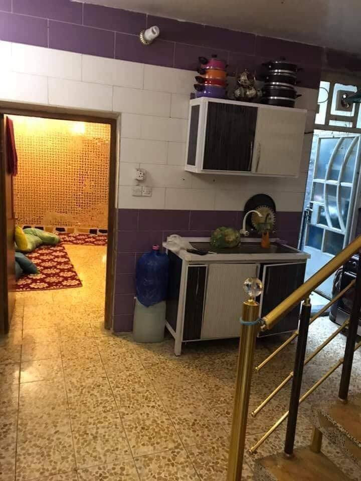 السلام عليكم
بيت 65 متر للبيع غرفتين وصاله 

الحرية زراعي شاكر العاني قرب أسواق نمبر وان 

استفسار *********** يوجد واتساب
