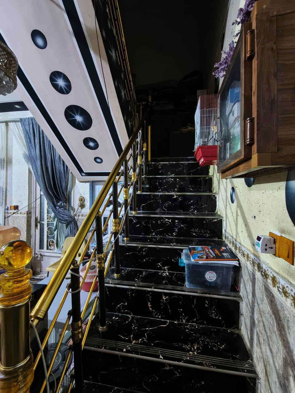 السلام عليكم
#للبيع مشتمل 110م طابق  #بحي الميمون #يبيع #نقد او #عالمبادرة شرط الاسم طالع بسعر جدا مناسب
- باقي التفاصيل خاص


**إذا كنت صاحب هذا الإعلان وتريد حذفه لأي سبب، رجاءا أرسل رسالة إلى الدعم الفني**