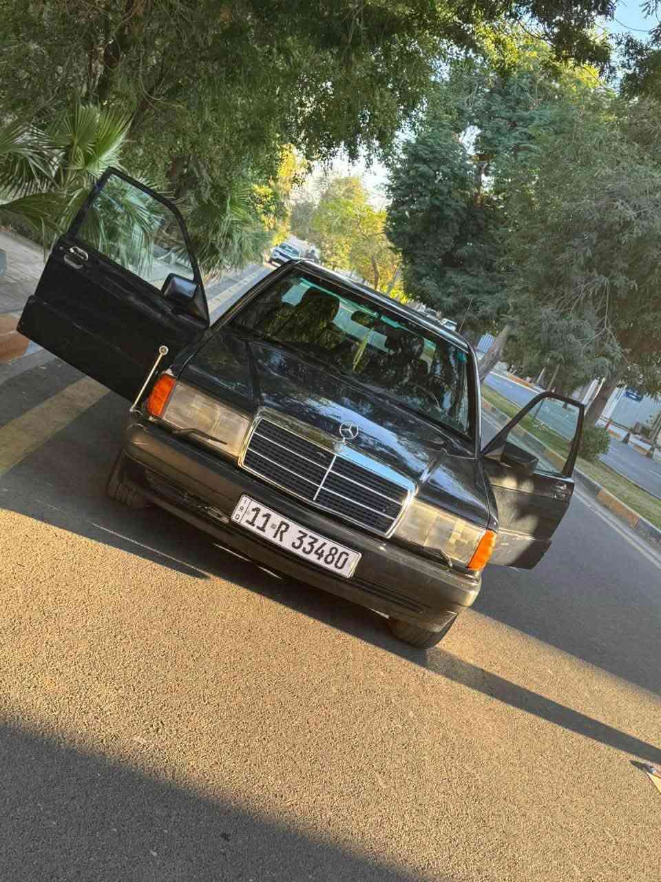 سلام عليكم مارسدس مو ديل 1991 بدون صبغ بلادي محرك بلادي السعر 55وبيهة محال سنوية لحد 2030 رقم واتساب ***********
