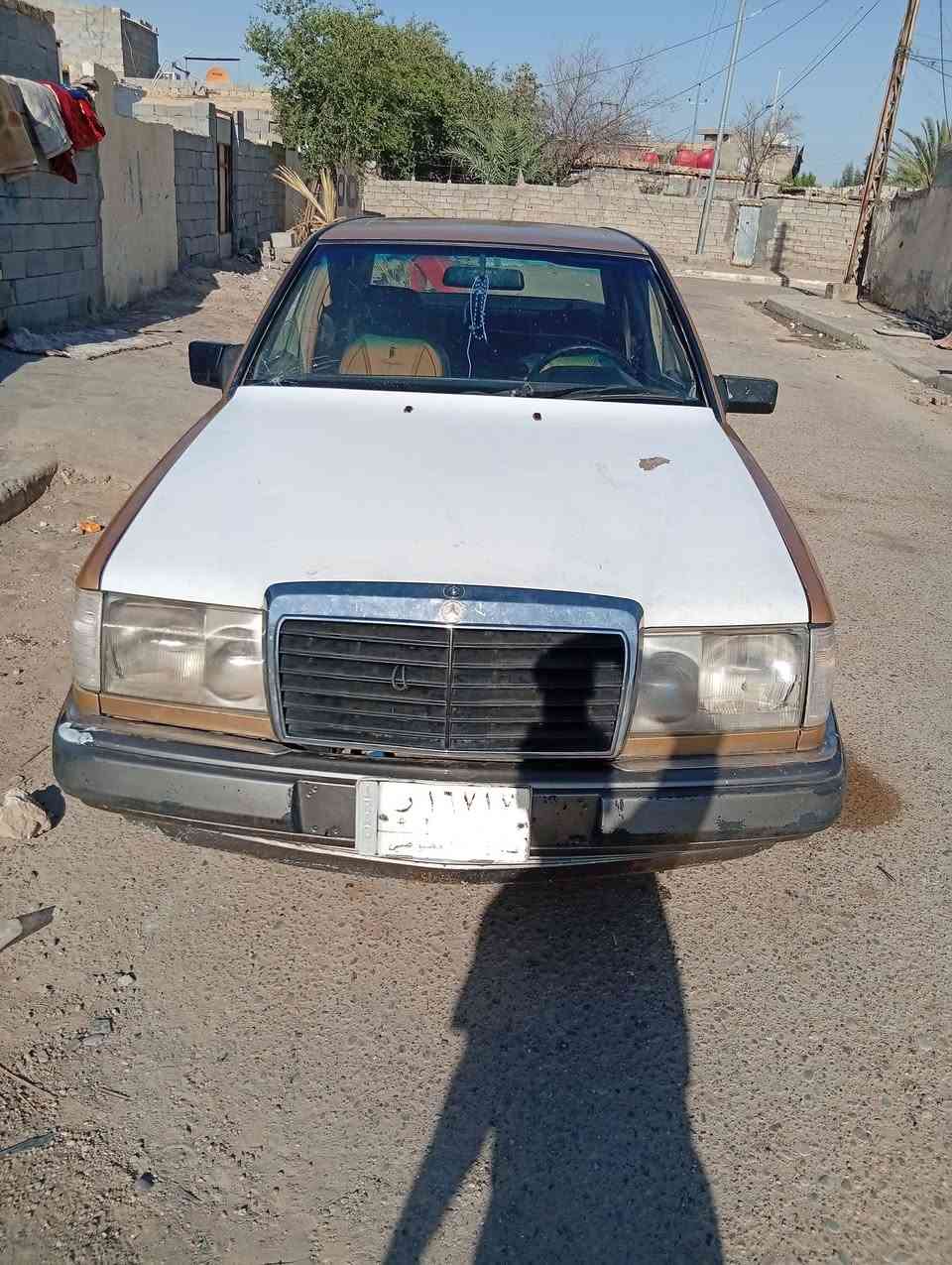 مرسيدس دب مكفوال من ضربه بس غرفتها عوز ترتيب سياره قشرتها حلوه لا خياسات ولا شي سعر 24
***********
مكان العماره 
مرسيدس دب مكفوال من ضربه بس غرفتها عوز ترتيب سياره قشرتها حلوه لا خياسات ولا شي سعر 24
