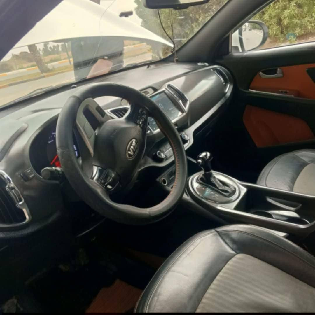 السلام عليكم 
كيا سبورتج خليجي ٢٠١٣ مكفولة كفالة عامة كير مكينة برغي ما مفتوح بيهن صدر أمامي خلفي جدد تخم تاير جديد تبريد ثلج ❄  فول الفول بنوراما حساسات كامرة تحكمات ستيرن بصمة تبريد بيانو اشاير مري مري كهرباء رقم بغداد دولي بسمي 
السعر ١٥٢ وبي مجال
للإستفسار ***********
