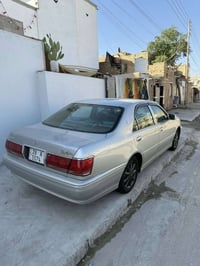 كراون • مصبوغه • رقم إنكليزي