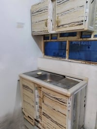 كاونتر عدد ٢ واحد سنك وملحق والثاني ملحق وبيبان السعر ٧٥ 07707196252