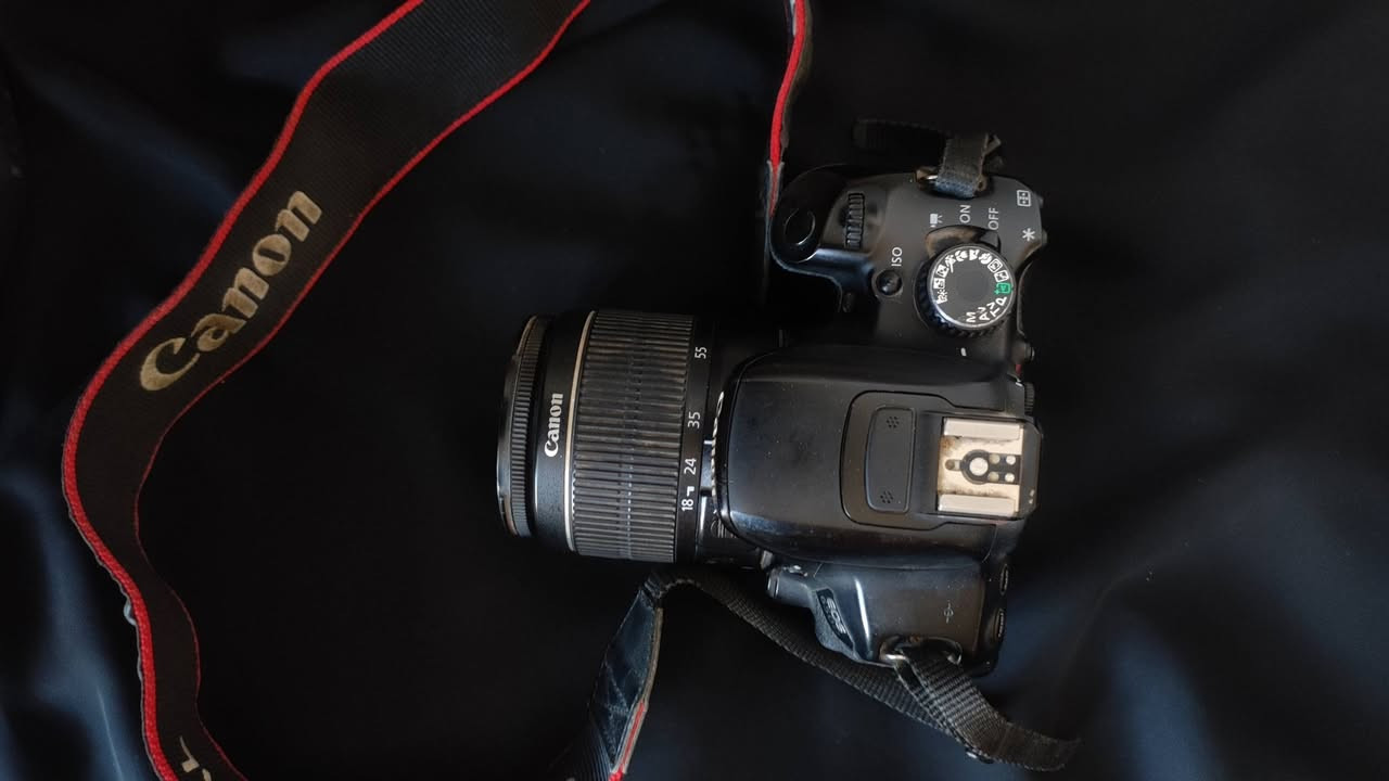 #كاميرات_للبيع
🛑 نيكون 5200 
عدسة 50 ملم نوع G فتحة 1.8
بطاريات عدد 2 + شاحنة + جنطة

🛑كانون 650
عدسة 18:55 الأصلية
بطاريات عدد ثنين + شاحنة + رام
فقط شمعة الفلاش محتركه ( قاعدة الفلاش مبيه شي )
 السعر خاص + المكان حله


**إذا كنت صاحب هذا الإعلان وتريد حذفه لأي سبب، رجاءا أرسل رسالة إلى الدعم الفني**