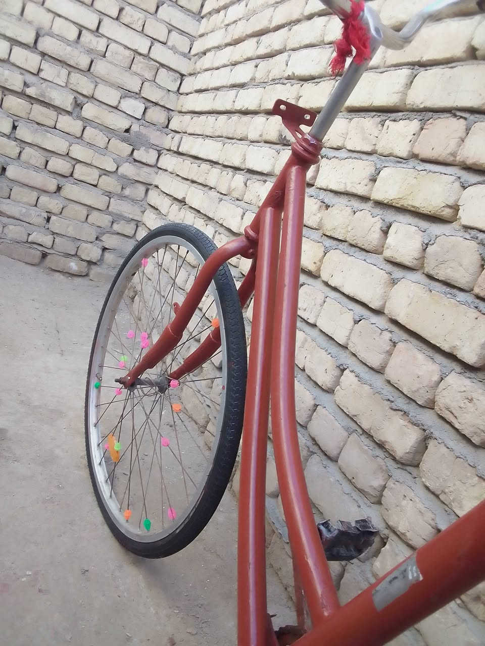 السلام عليكم شلونكم شباب هاذه بايسكل اصلي جديد ولاشخطه البايسكل نضيف ومرتب مكينه نضيفه البايسكل عايزله بس بريكات وجاملغات البايسكل مال جناي السعر 50 وبي مجال


**إذا كنت صاحب هذا الإعلان وتريد حذفه لأي سبب، رجاءا أرسل رسالة إلى الدعم الفني**