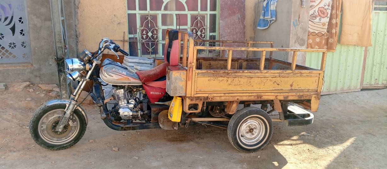 يريد يتواصل يتواصل على رقم التليفون
ستوته للبيع رقم انجليزي سعر بثلاثه 
30000
***********
