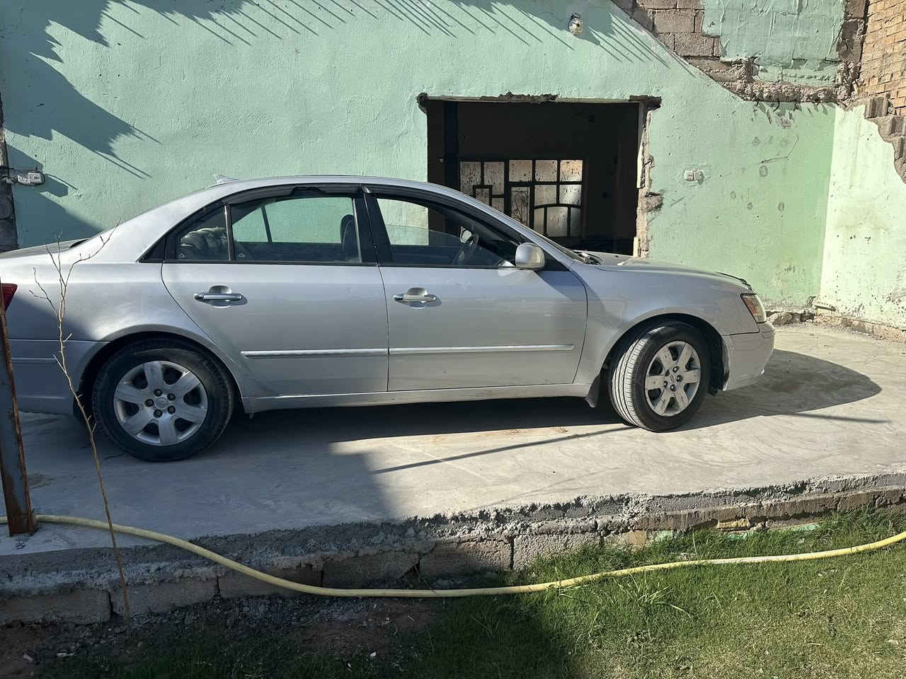 اسلام عليكم سوناتا 2010 وارد امريكي محرك 2400حادثه 3 قطع وبيه دواخل قليله السعر 110 بيه مجال قليل ***********
