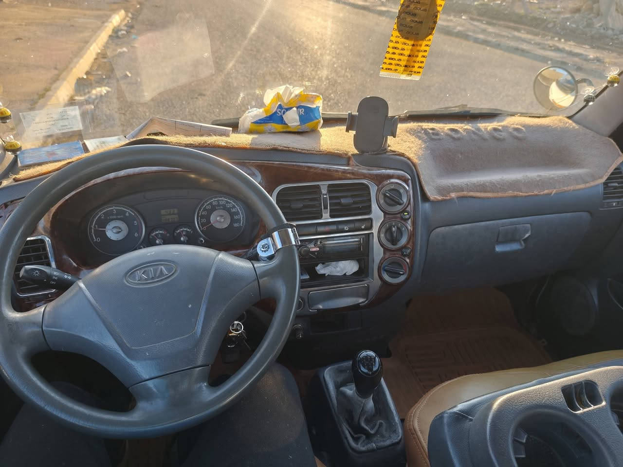 السلام عليكم
كيا حمل موديل 7 
رقم بغداد مشروع وطني 
سنويه لل 27
محرك 3000 ستاركس
محرك كفاله شاصي كفاله بيها صبغات 
مكاني كركوك 
السعر 83 وبيها مجال
***********
شرط التحويل
