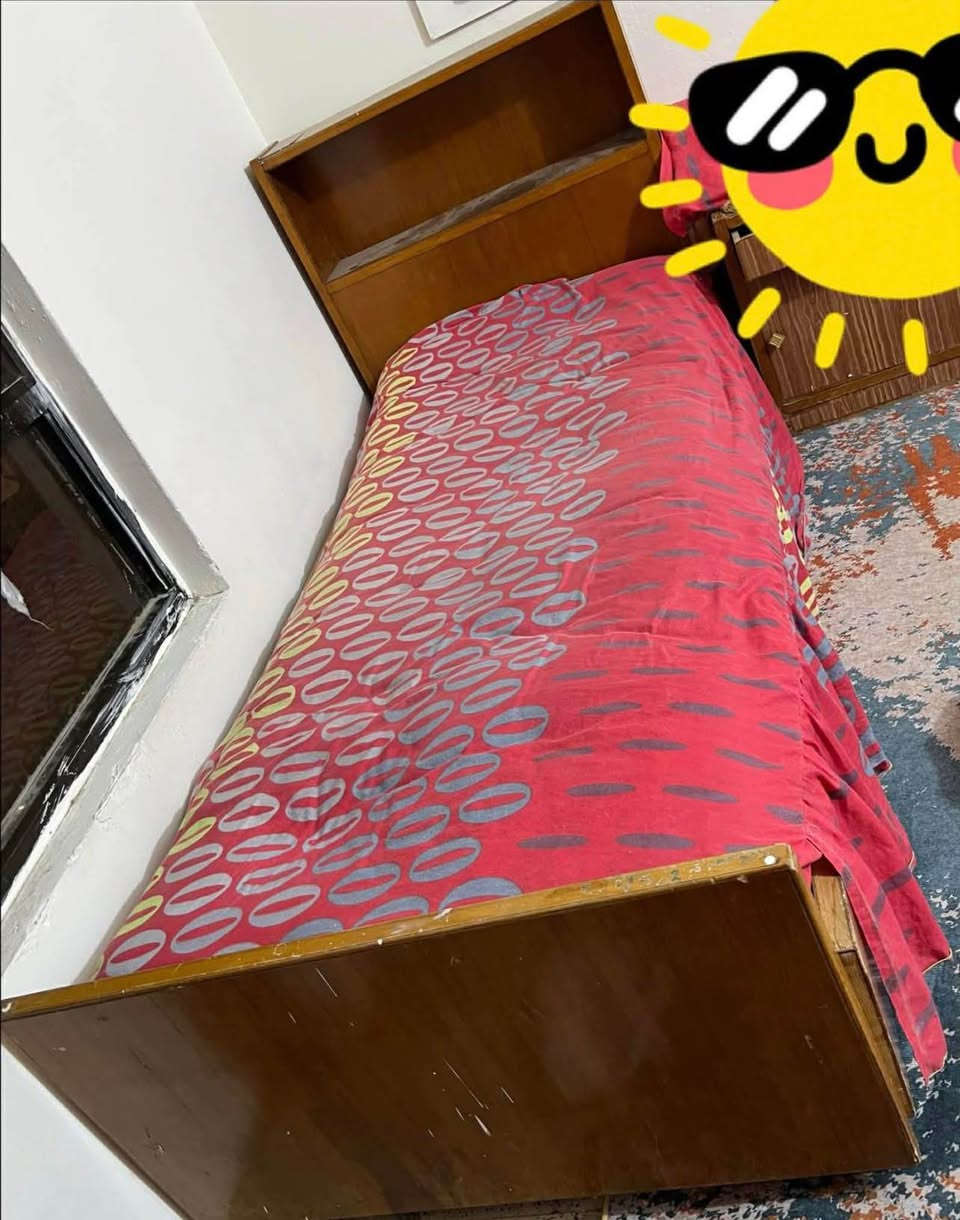 كنتور اربع ابراب طابقين صاج عراقي
معرض. صاج عراقي قوي
ميز تواليت 1
كومدي عدد2 
جربايه نفر ناصرية, ذي قار


**إذا كنت صاحب هذا الإعلان وتريد حذفه لأي سبب، رجاءا أرسل رسالة إلى الدعم الفني**