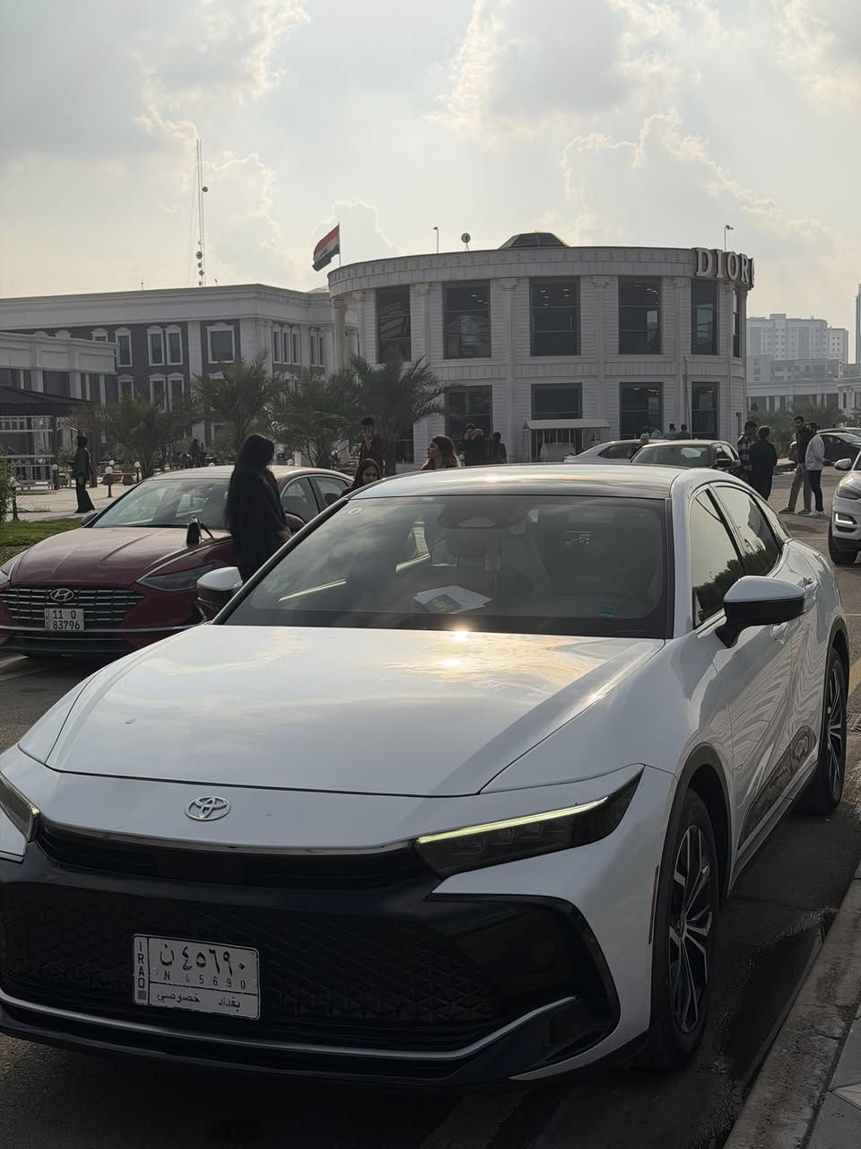 السلام عليكم للبيع ‼️‼️‼️
كراون موديل 2023 وارد امريكي لمتد
جاملغ امامي ايسر وربع دعامية صبغ بدون ايرباك 

للاستفسار واتس اب   : ***********
العنوان : بغداد / المنصور
تقرير السيارة مرفق مع صور
