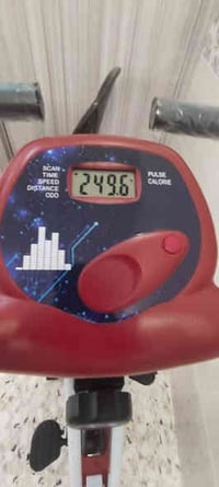 بسكليت رياضي • قابل للطي • شاشة رقمية