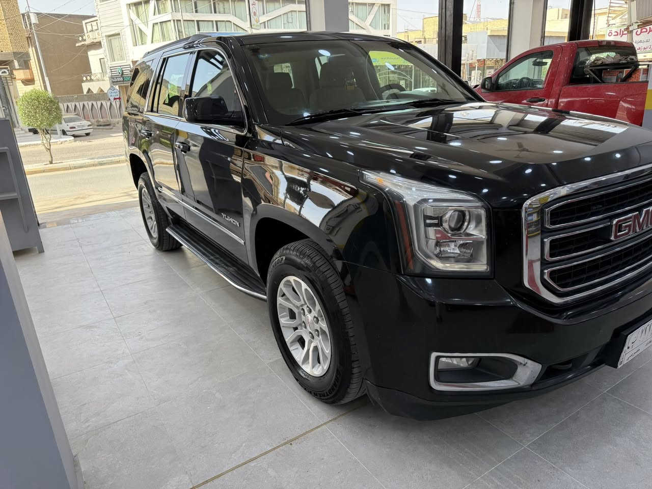 سعر 35500$
يوكن ٢٠١٨ SLE خليجي
رقم بغداد سنوية لل ٢٩ 
كشنات كهربائي  
شاشة كبيرة 
كامرة 
حساسات 
تخم تاير جديد 
حدادية جديدة 
ماشية ١٣٦

السيارة كاملة ما ناقصها شي وأنظف من الصور
***********
***********
