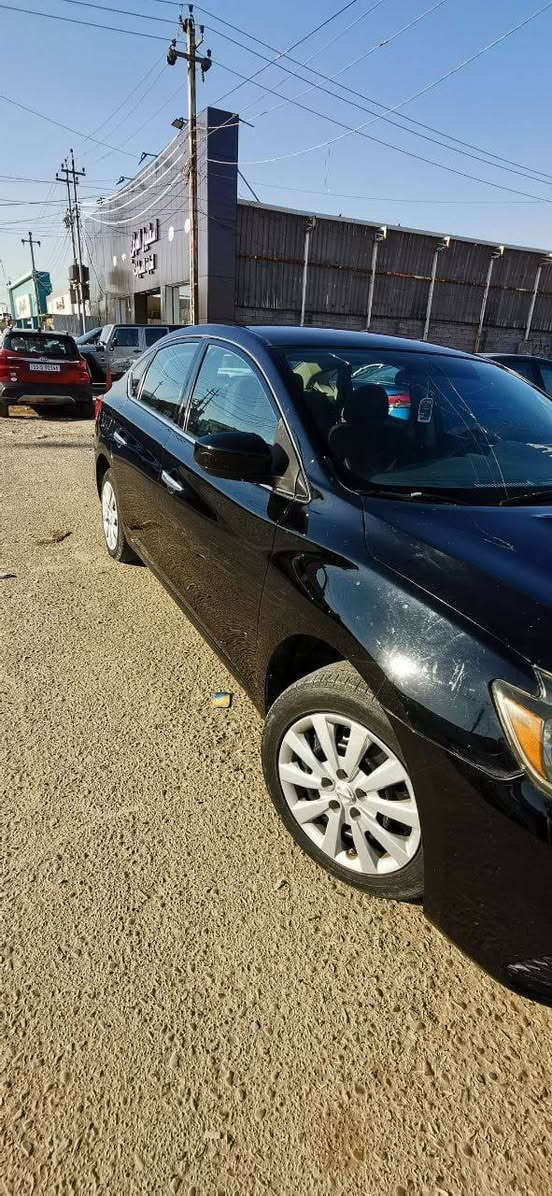 السلام عليكم نيسان سنترا للبيع 2019
السياره وارد امريكي ضربته جاملغ وبنيد 
رقم بغداد تحويل مباشر السياره نضيفه 
مكان السياره انبار فلوجه للاستفسار اكثر 
*********** السعر ب١٠٥ وبيه مجال
